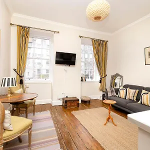 altido-royal-mile-tower-apartment.edinburghhotelsuk.org/