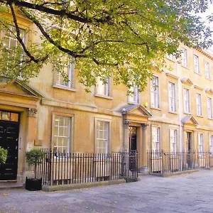 the-courtyard-apartments-no9.tophotelsbath.com/